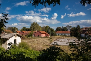 Продата касарна &quot;Кадињача&quot;