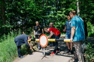 Локални фронт брани Пећину